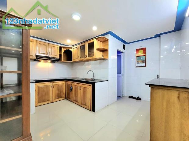 CHỦ GỬI CẦN BÁN GẤP NHÀ HẺM 5m 60m²-2tỷ250 Đ. Nguyễn Ảnh Thủ, P.Tân Chánh Hiệp, Quận 12 . - 2