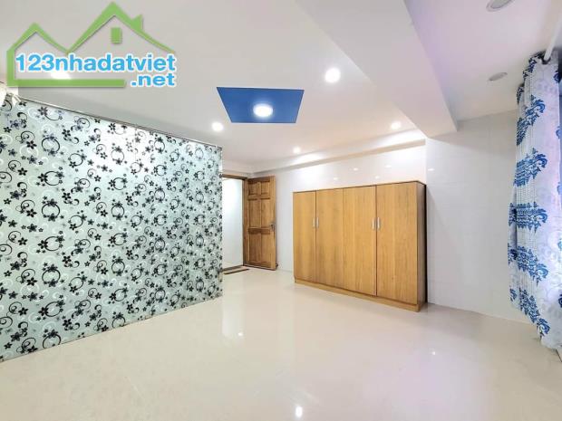 CHỦ GỬI CẦN BÁN GẤP NHÀ HẺM 5m 60m²-2tỷ250 Đ. Nguyễn Ảnh Thủ, P.Tân Chánh Hiệp, Quận 12 .