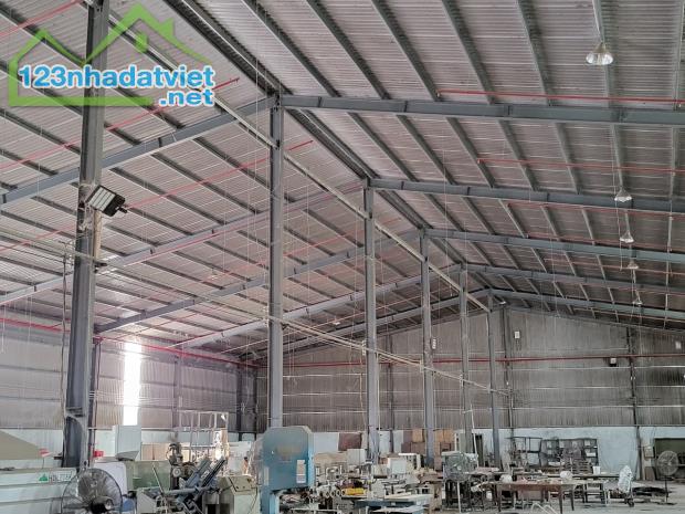 Cho thuê 1.800m2 Xưởng Khánh Bình Tân Uyên , PCCC tự động Gía : 80 triệu /tháng - 3