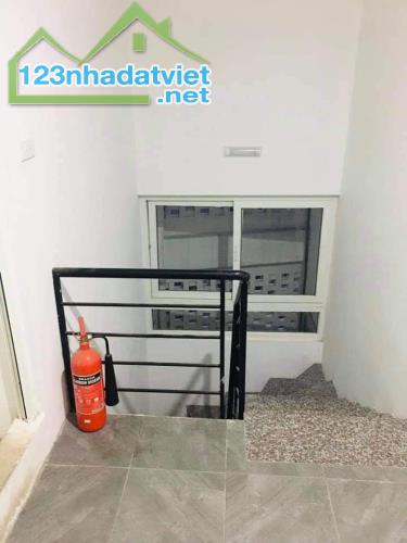 Bán tòa chung cư mini Lạc Long Quân cực đẹp ngay sát phố 21 phòng hơn 8 tỷ - 3