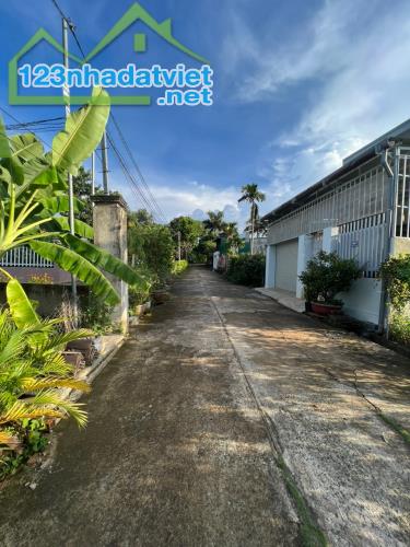 🎀Bán đất 10x50m hẻm Nguyễn Cơ Thạch gần công viên thành nhất Giá 2tỷ500tr Buôn Ma Thuột