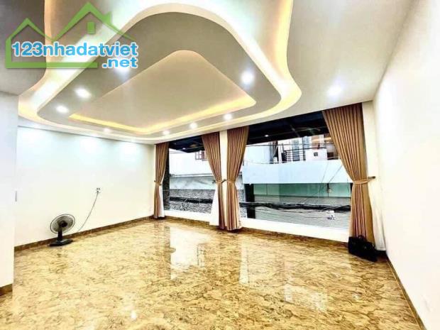 Cần bán gấp nhà phố Nguyễn Khang 60m2, 7T, thang máy,mới đẹp, kinh doanh, sát mặt phố nhỉn - 4