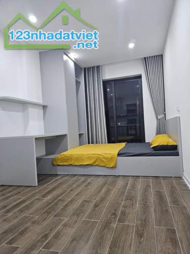 BÁN tòa nhà đẹp Phúc Diễn, 90m2, 8 tầng thang máy