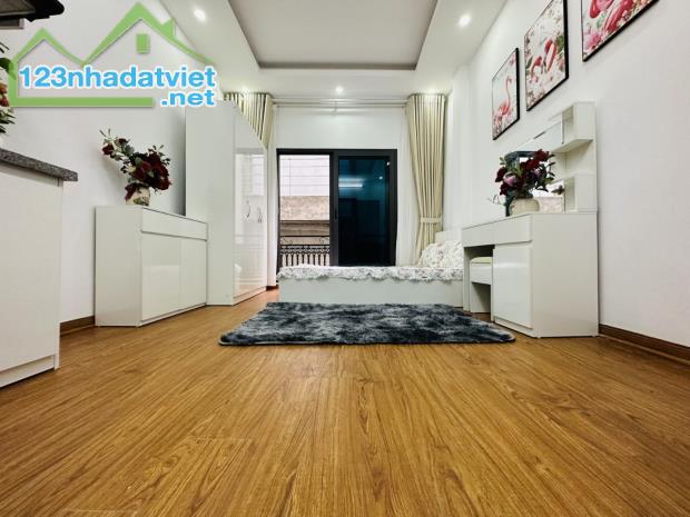 Bán CHDV Mỹ Đình, 12 PKK, 2 thoáng,  60 triệu/1T, 50m2x7T thang máy, Nhỉnh 6 tỷ - 3