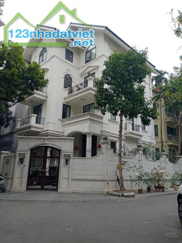 Cho thuê biệt thự Trần Kim Xuyến, KĐT Yên Hòa, Cầu Giấy 220m2x4T, căn góc nhà đẹp như mới - 5