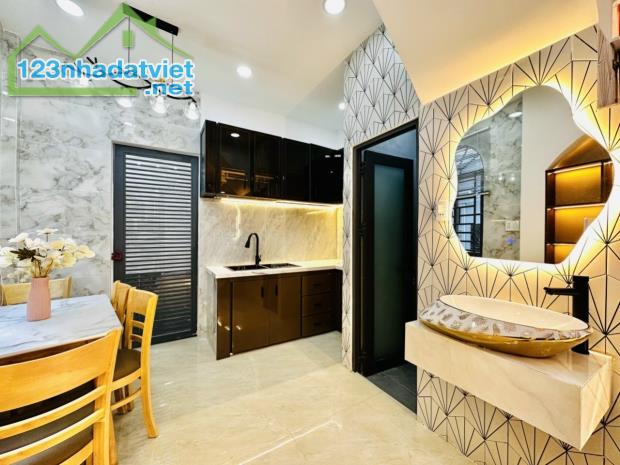 HẺM ÔTÔ VÀO TẬN CỬA - NHÀ 2 TẦNG ĐƯỜNG QUANG TRUNG P8 GÒ VẤP - 4