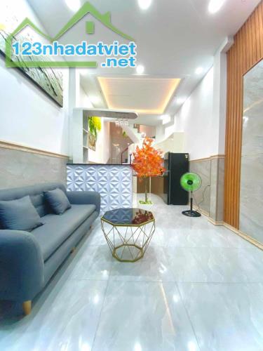 NHÀ 4 TẦNG - GIÁ CHỈ CÓ 2.7 TỶ - SỐ 111 ĐƯỜNG PHẠM VĂN CHIÊU P14 GÒ VẤP - 3