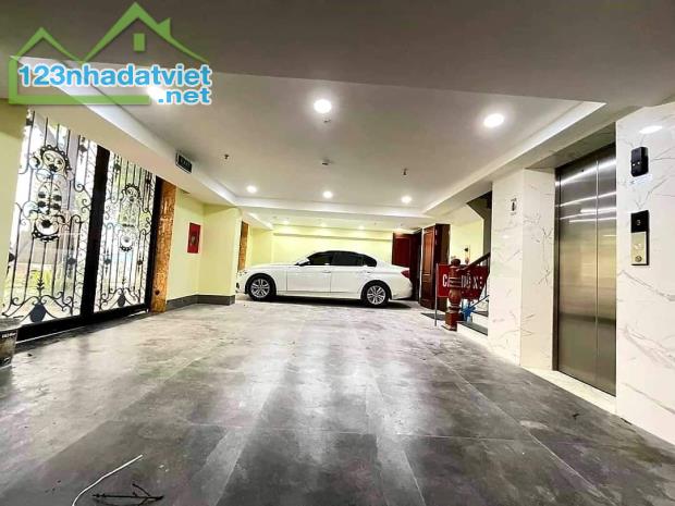 Siêu phẩm Hồ Tùng Mậu – ngõ oto – 175m2 MT12,5m 5 tầng 35 tỷ . - 2