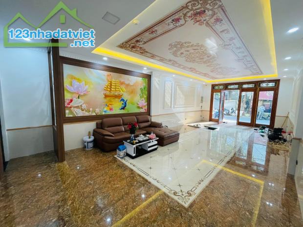 Giảm 2 tỷ. Cần bán RẤT gấp nhà đẹp Hoàng Quốc Việt 82m2, 7T, thang máy, vỉa hè, ô tô tránh - 5