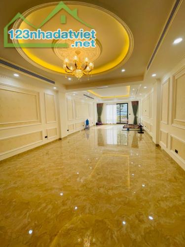 Giảm 2 tỷ. Cần bán RẤT gấp nhà đẹp Hoàng Quốc Việt 82m2, 7T, thang máy, vỉa hè, ô tô tránh - 4