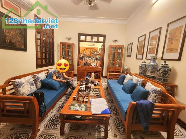Siêu phẩm Lạc Long Quân 260m2 mặt tiền 12m đường ô tô chỉ 26,5 tỷ . - 1