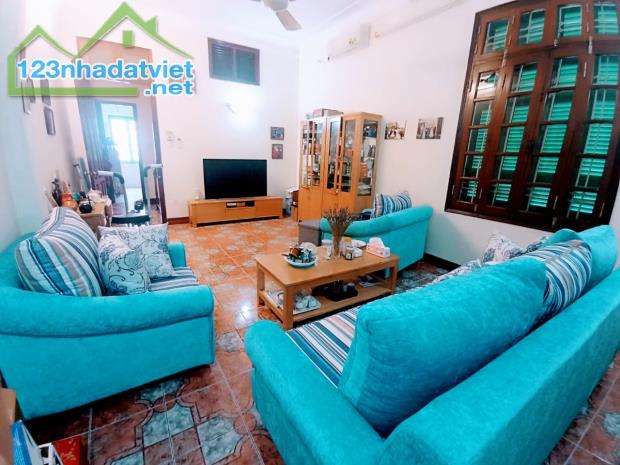 Siêu phẩm Lạc Long Quân 260m2 mặt tiền 12m đường ô tô chỉ 26,5 tỷ . - 2