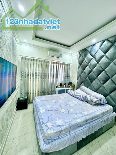 0909196229- Bán nhà hẻm xe hơi cực đẹp Hòa Hảo-41m2- 5 tầng-6 PN-Kinh doanh siêu đỉnh - 1