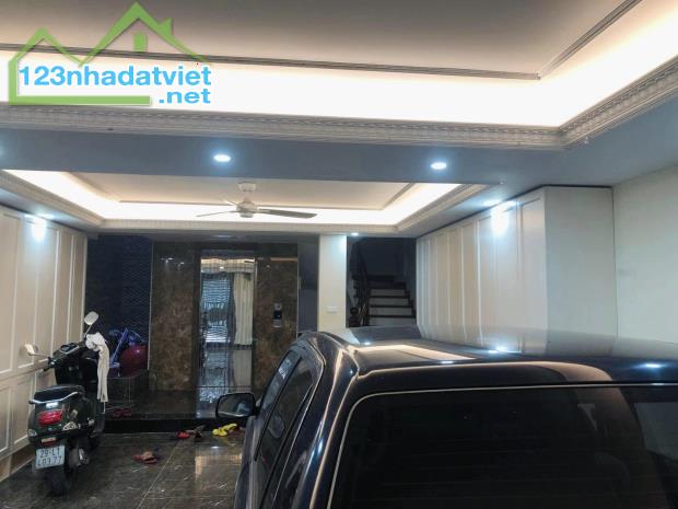 Bán nhà phố Nguyên Hồng, Đống Đa, ô tô tránh, vỉa hè, thang máy, giá 27 tỷ - 3