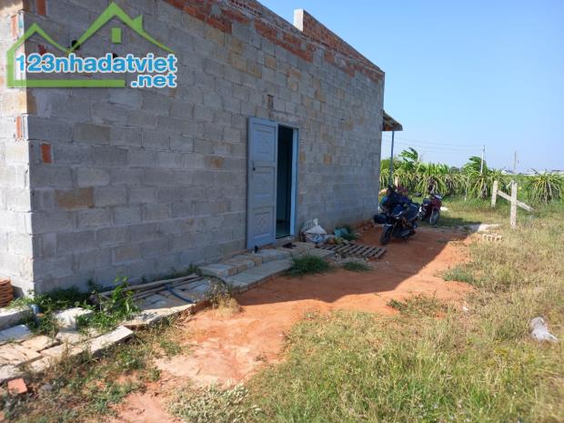 Cần bán giá tốt-Nhà+Đất MT 35m-Thôn 5-Hàm Liêm-Hàm Thuận Bắc-DT 1,4 sào - 5