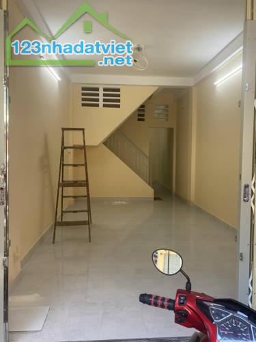 Bán nhà hẻm 147 vô 2 sẹc ngắn Tân Kỳ Tân Qúy Q.Tân Phú 1L giá 1,5 tỷ 26m2