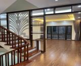 BÁN GẤP NHÀ 50M, 6 TẦNG THANG MÁY PHỐ NGUYỄN SƠN – LONG BIÊN, PHÂN LÔ, GARA ÔTÔ. GIÁ 15 Ỷ