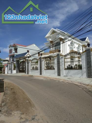 Bán giá tốt nhất-Đất Nguyễn Minh Châu-Mũi Né-Phan Thiết-2 lô LK 124m2 thổ cư/1 lô. - 1