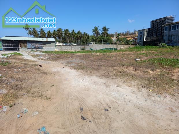 Đất Rẻ Nhất thị trường-3 MT Huỳnh Thúc Kháng-Mũi Né-Phan Thiết-1.800m2,có 150m2TC - 2