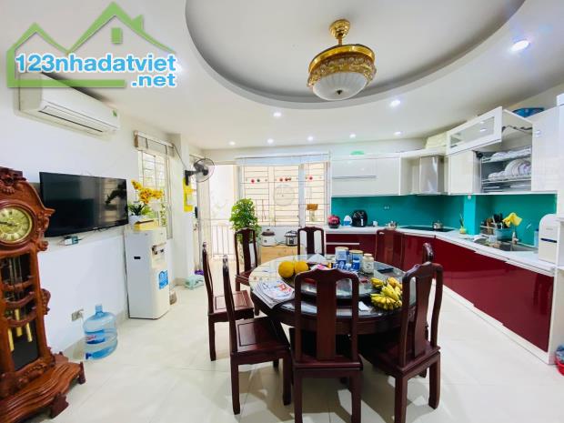 14,68 tỷ 50M2 MT 6.9m Vạn Bảo, Ba Đình 7T Thang máy Thông sàn gara Ô Tô Lô góc