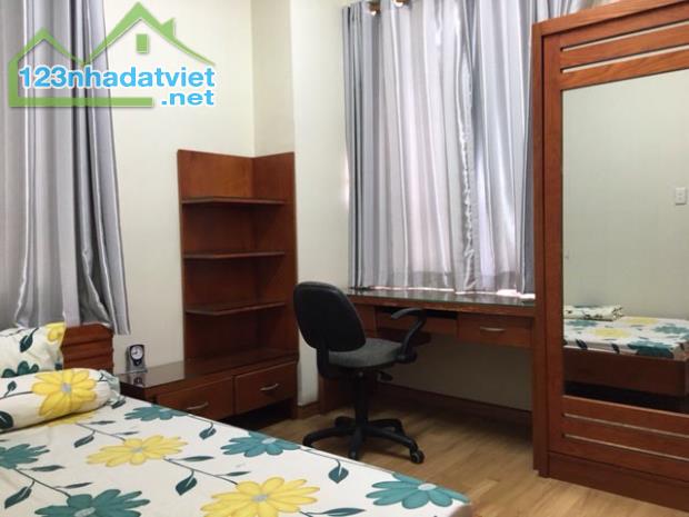 Cần cho thuê căn hộ Indochina Quận 1, Dt : 115m2, 3PN, Giá : 14.5 tr/th có Đầy Đủ Nội Thất