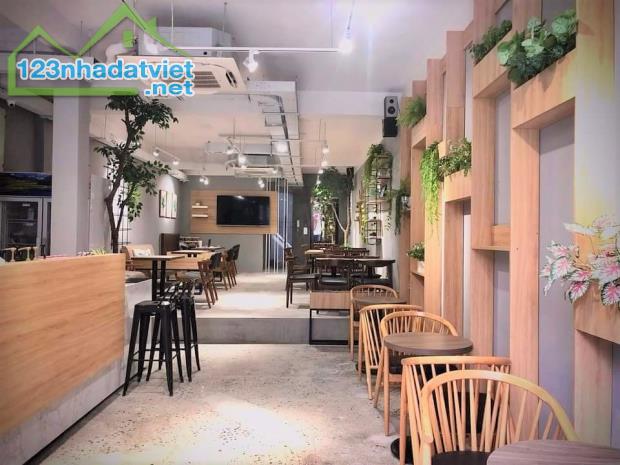 Bán Nhà Mặt phố Phạm Huy Thông, view hồ KD sầm uất, 48m2. Giá 21,5 tỷ. LH: 034.915.7982.