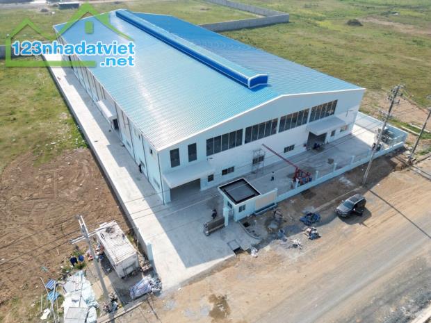 BÁN NHÀ XƯỞNG 5.000M2 GIÁ RẺ NHẤT KCN HẢI SƠN - ĐỨC HÒA ĐÔNG, MỚI XÂY DỰNG, HOÀN CÔNG