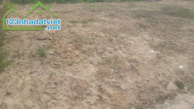 CẦN BÁN THỬA ĐẤT PHỐ XUÂN LA,  NGÕ TO NHƯ PHỐ, DT 250M2, MT 8M, GIÁ 74 TỶ. - 1