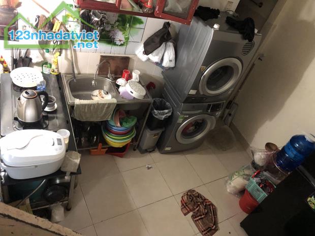 NHÀ GIÁ RẺ HAI MẶT HẺM THOÁNG - CMT8 QUẬN 3 - 3PN 46M2 - CHỈ 4,7 TỶ TL. - 3