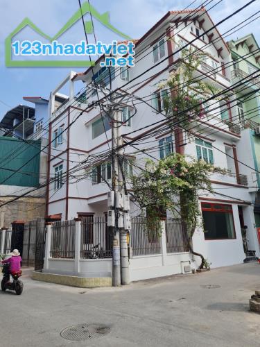 TP TỪ SƠN  Phường Hương Mạc 

Diện tích 100 m mặt tiền 10 m lô góc thoáng sáng  giá chỉ - 3