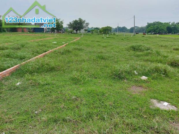 bán nền đất GÍA NGỘP 5x32m xã Hòa Khánh Đông, Đức Hòa Long An giá 1.1 tỷ Lh: 0786 7978 99 - 3