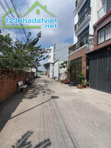 Đại Hạ Giá-Vị trí KD-Nhà 4 Mê-2 Mặt tiền Trần Hưng Đạo-Phan Thiết-DT 104m2 - 1