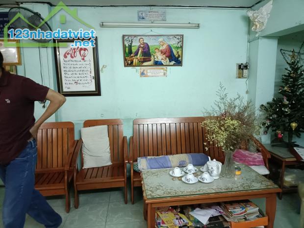 Nhà Cách Mạng Tháng 8, ngay vòng xoay Dân Chủ, 95m2, chỉ 15 tỷ - 2