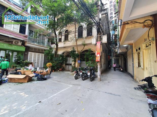 BÁN NHÀ NGÕ 409 KIM MÃ ĐƯỜNG TRƯỚC NHÀ OTO 7 CHỖ QUAY ĐẦU,DÂN XÂY,80M MẶT TIỀN 6.5M - 2