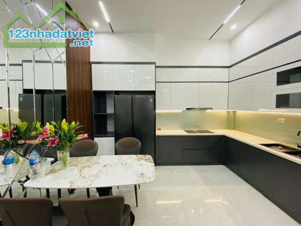 Bán nhà Khương Đình, Thanh Xuân, ô tô đỗ, ngõ nông rộng, mới đẹp 48m2, 5 tầng chỉ 6.1 tỷ. - 1