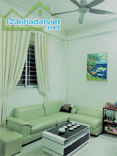 Bán nhà Ngọc Hà Ba Đình, Ngõ ô tô KD, 38m x 5T, giá 11,2 tỷ. LH: 0349157982.