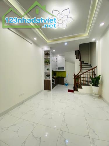 Bán nhà phố Đê La Thành Nhỏ (Xã Đàn), quận Đống Đa. 32 m2, 4.95 tỷ. - 1