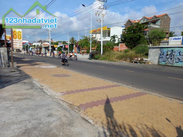 Đất MT Biển,MT Huỳnh Thúc Kháng-Hàm Tiến-Phan Thiết-DT 1.046m2 - 4