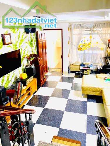 BÁN NHÀ ĐẸP FULL NỘI THẤT CAO CẤP HXH ĐÀO DUY ANH PHÚ NHUẬN - 5TẦNG 5PN 59M2 - CHỈ 11,5 TỶ - 1