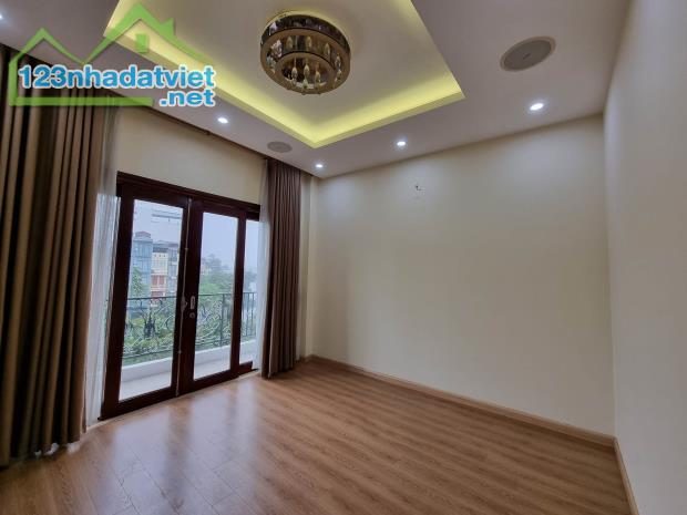 Siêu phẩm Cầu Giấy  phân lô – ô tô 100m2 , MT 10m , chỉ 21,5 tỷ . - 1