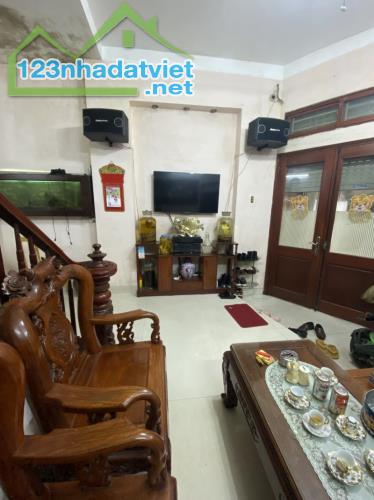 Bán nhà Hoàng Hoa Thám ô tô – kinh doanh – lô góc 120m2 chỉ 16,2 tỷ .