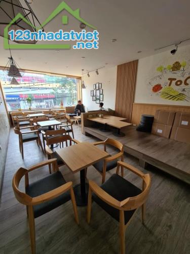 Bán nhà Mặt hồ Đội Cấn, quận Ba Đình, 115m, 6 tầng, Mặt tiền 5m, Ô tô tránh, Kinh doanh