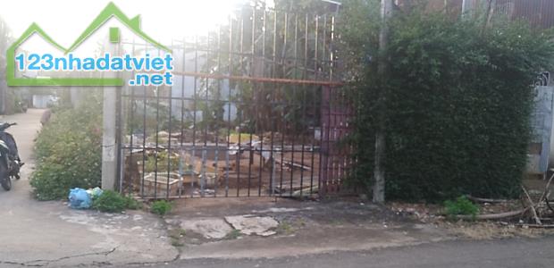 🎀Bán đất 10x17,5m góc 2 mặt tiền Điểu Văn Cải ngay đối diện đại học tây nguyên giá 3,9tỷ