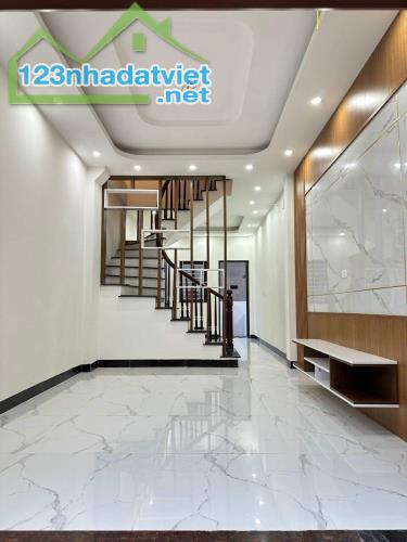 Bán nhà Trịnh Văn Bô, Xuân Phương xây 38M2, 4 tầng,4P Ngủ giá 4.9 tỷ đi Mỹ Đình 3km