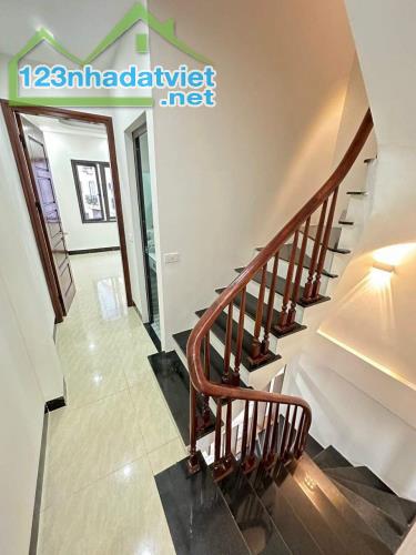 Bán nhà Trịnh Văn Bô, Xuân Phương xây 38M2, 4 tầng,4P Ngủ giá 4.9 tỷ đi Mỹ Đình 3km - 3