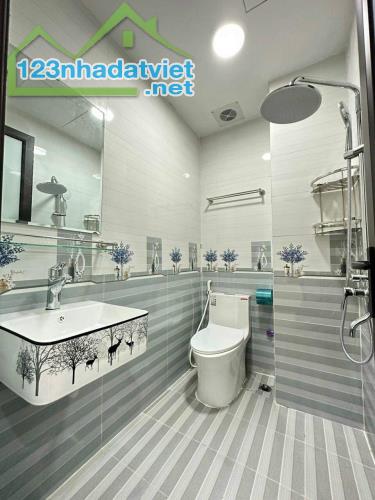 Bán nhà Trịnh Văn Bô, Xuân Phương xây 38M2, 4 tầng,4P Ngủ giá 4.9 tỷ đi Mỹ Đình 3km - 4