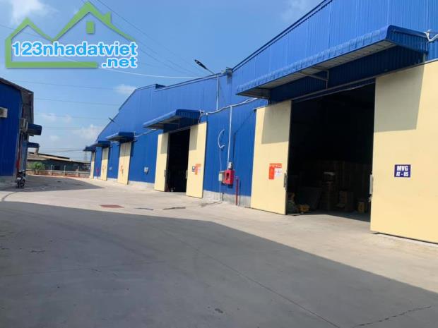 CHUYỂN NHƯỢNG QUỸ ĐẤT XÂY XƯỞNG 2.400M2 KCN XUYÊN Á, LONG AN, GIÁ TỐT