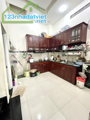 Bán gấp nhà 4 tầng, HXH, Nhà mới xây đẹp, Trung Mỹ Tây gần Chợ TMT13 chi 6 tỷ 900 TL. - 1