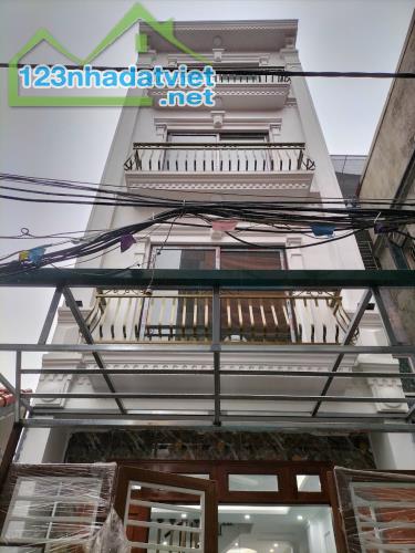 Bán nhà đẹp ở ngay Ngã 5 Hà Trì – Chợ Hà Đông, ô tô đỗ gần, (dt 37m2 *4T ) - 5.5 tỷ - 5