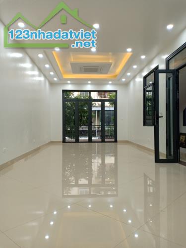 Cho thuê nhà LK hàm nghi, Vinhomes Gardenia 140m2x5T, thông sàn, nhà đẹp LH 0967116112 - 1